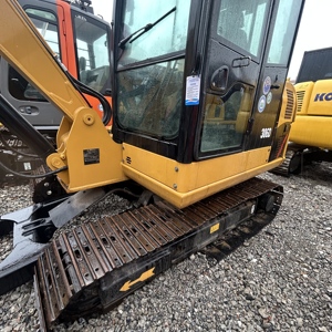 รถขุดขนาดเล็ก CAT 306 มือสอง 6 ตัน รุ่นดั้งเดิม Caterpillar 306D รถขุดไฮดรอลิกแบบตีนตะขาบสำหรับงานก่อสร้าง - Product Image 2