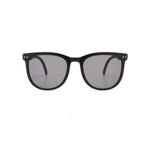 Lunettes de soleil pliantes tendance TikTok pour femmes, protection UV400, monture en résine légère, catégorie 1, pour la protection solaire, la pêche, les activités de plein air, la mode et la conduite - Product Image 3