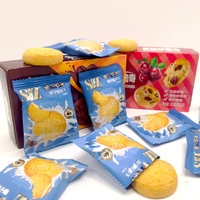 Kue Kering dengan Serpihan Kelapa, Almond, Kacang Mete, Tepung Telur Renyah, Biskuit Renyah, Kue Panggang Kemasan Individual, Kue Panggang Kering