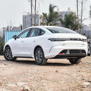 Exquisito y Popular BYD Destroyer 05 Honor DM-i Advanced Hybrid Runabout con Diseño de Transmisión Izquierda - Product Image 3