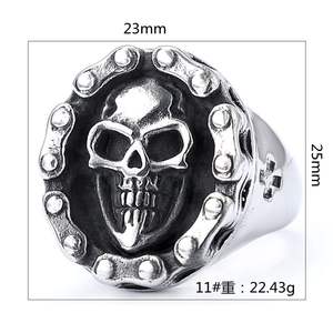 Bague <span class=keywords><strong>Crâne</strong></span> Gothique & Punk Rétro en Acier Inoxydable Hypoallergénique de Haute Qualité pour Hommes - Product Image 5