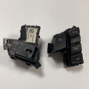 Chevrolet <b>Steering</b> <b>Wheel</b> <b>Switch</b> 15942442 Cruise Control Button Replacement Part - Product Image 3