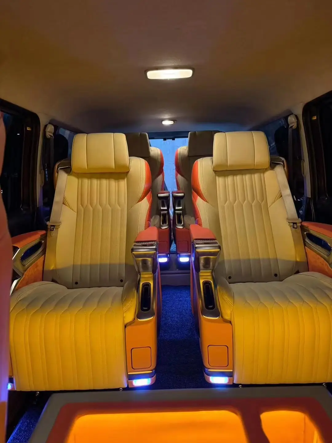 Luxusauto-Sitz Van-Sitz Rechtsseiter Hiace aktualisiert mit Crystal Throne 4.0-Sitz zum Verkauf Alphard Unterseiter Sienna Hiace