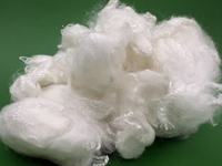 Fibre de polyester vierge 3D de 64 mm |   Blanc brut |   Solide |   Coussin de lit ultra doux et moelleux, excellent rembourrage