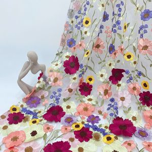 Tela bordada de flores de encaje 3D del proveedor de China dorada para malla Suiza encaje de tul francés para vestido de noche de boda Sexy MOQ 5 - Product Image 5