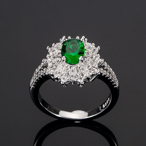 Anello esagerato con fiore verde, gioielli retrò da donna, idee regalo - Product Image 2