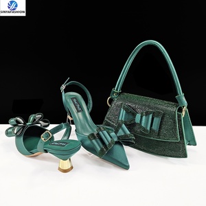 <span class=keywords><strong>Scarpe</strong></span> e Borse Abbinati di Alta Qualità Sinya per l'Estate, Bellissimo Set di <span class=keywords><strong>Scarpe</strong></span> e Borsa da Sposa Italiane per Donne Africane, Ideale per Feste e Matrimoni - Product Image 5