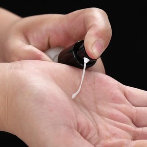 ขวดน้ำหอมแบบเติมได้ ขนาด 100 มล. ฝาเกลียว ทำจากแก้วสีขาวขุ่น - Product Image 2