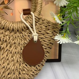 Fundas protectoras y llaveros compatibles con Apple AirTag, fundas de cuero retro para dispositivos antipérdida, fundas con cordón localizador. - Product Image 4