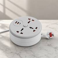Prise de courant escamotable universelle avec 3 prises et 3 ports de charge USB intégrés