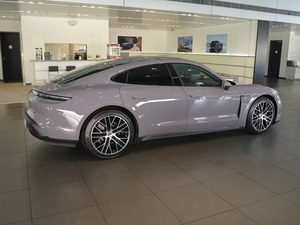 Voiture de luxe <span class=keywords><strong>Taycan</strong></span> modèle 2026, purement électrique - Product Image 3