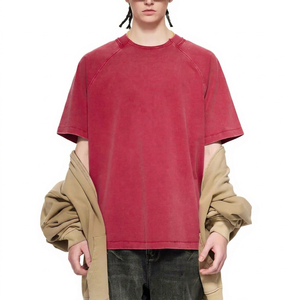 T-shirt Raglan Oversize Délavé à l'Acide Rouge Rétro Unisexe, T-shirt Raglan Épais Streetwear Vintage Délavé - Product Image 1