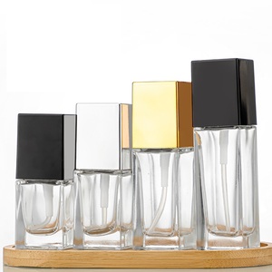 Botella <span class=keywords><strong>de</strong></span> Perfume <span class=keywords><strong>de</strong></span> Vidrio Cuadrada Recargable <span class=keywords><strong>de</strong></span> Lujo Personalizada <span class=keywords><strong>de</strong></span> 20 ml, 30 ml, 40 ml, con Tapa <span class=keywords><strong>de</strong></span> Madera, Botellas <span class=keywords><strong>de</strong></span> Perfume Vacías con Caja - Product Image 4