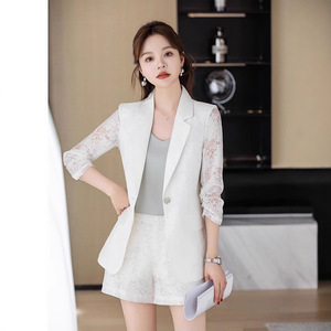 Women's Green Lace Suit Set Summer Lightweight Breathable Shorts Two Piece Casual Jacket With Floral Pattern - Product Image 2