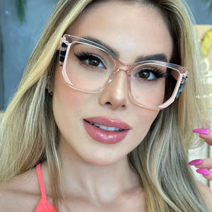 <span class=keywords><strong>Gafas</strong></span> <span class=keywords><strong>de</strong></span> ordenador TR90 <span class=keywords><strong>de</strong></span> alta calidad para mujer, antiluz azul, Ojo <span class=keywords><strong>de</strong></span> Gato Irregular, Multicolor (rojo, negro, blanco), ópticas <span class=keywords><strong>Monturas</strong></span> - Product Image 1