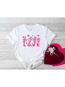 Maglietta Asl Love unisex a maniche corte in cotone con scollo rotondo, t-shirt casual con stampa del segno Asl per San Valentino - Product Image 3