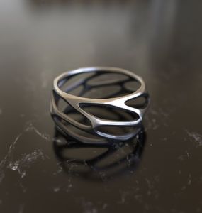 Anillo Brutal para Hombre, Diseño Paramétrico, Hecho a Mano, Plateado, Minimalista, Moderno, de Alta Calidad, Anillo de Boda - Product Image 2