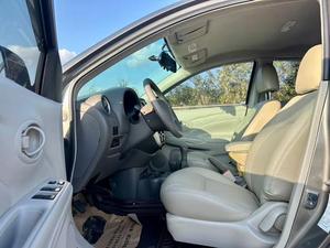 Autos Usados Nissan Sunny Sedán, Volante a la Izquierda, Euro VI, 5 Asientos, Bajos Costos de Mantenimiento - Product Image 4