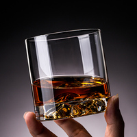 Verre à liqueur de montagne Fuji style classique japonais Tasse en verre élégante pour présentations d'hôtels Whisky Vin Eau Café Thé