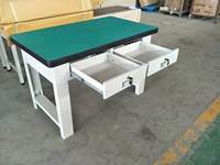 Bureaux informatiques modernes ergonomiques et durables en métal avec étagères pour usage commercial, bureau à domicile, hôpital et école