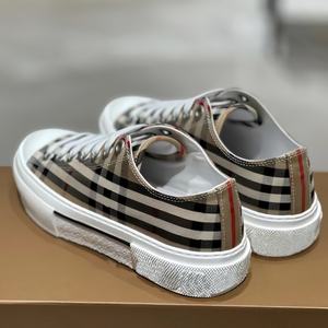 Zapatos Deportivos Casuales de Lona de Diseño de Lujo 2025, Zapatos para Correr y Caminar de Alta Calidad para Hombre y Mujer - Product Image 2