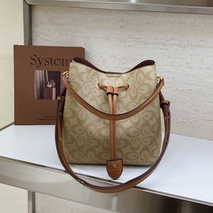 Bolso Tipo Cubo Multifuncional de Gran Capacidad, Modelo 2025 Hecho de material PU. Se Puede Llevar en la Mano o Colocar en el Cuerpo.1070 - Product Image 4