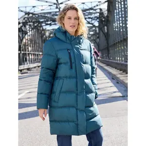 Abrigo corto de invierno para mujer, merchandising sostenible - Product Image 1