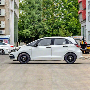 ราคาสุดคุ้มสำหรับรถมือสองฮอนด้า ฟิต ปี 2021 รุ่น 1.5L CVT ซีดาน พวงมาลัยซ้าย ภายในสีเข้ม เบาะหนัง หลังคาซันรูฟแบบพาโนรามา - Product Image 1