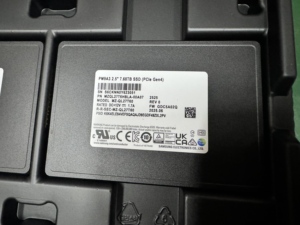 SSD PM9A3 7.68T U.2 NVMe PCIe 4.0 Gen4 MZQL27T6HBLA-00A07 00B7C 2.5 inci Paket Pabrik - Product Image 4