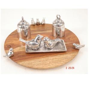 Plateau en bois profond avec des poignées en métal pour l'usage de cuisine - Product Image 3