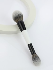 Set de Brochas de Maquillaje de Doble Punta con Logotipo Personalizado, Brochas Cosméticas Faciales de Doble Cabeza - Product Image 4