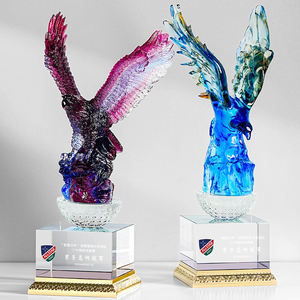 कस्टम चमकदार क्रिस्टल अनियमित आकार डिए नक्काशीदार गोल्फ ट्रॉफी खेल आयोजन स्मारिका के लिए अनुकूलित लोगो के साथ - Product Image 5