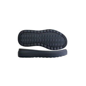 พื้นรองเท้าผู้ชายแบบเรียบง่าย ผลิตจากพีวีซี กันลื่น กันน้ำ ออกแบบมาเพื่อการใช้งานประจำวัน ให้การยึดเกาะที่มั่นคง รองรับอย่างมั่นคง เชื่อถือได้ - Product Image 1