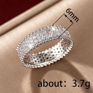 Anello Intrecciato Scintillante per Donne, Elegante Gioiello da Dito alla Moda - Product Image 4