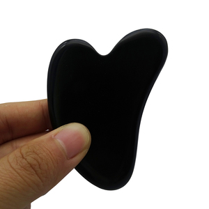 Prodotto più venduto naturale pietra nera Bian a forma di cuore Gua Sha strumento di massaggio viso massaggiatore Guasha <span class=keywords><strong>per</strong></span> Spa <span class=keywords><strong>meditazione</strong></span> rilassante - Product Image 3