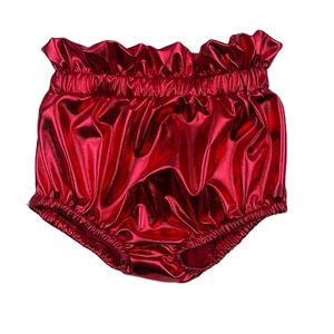 Qingli OEM tariffe gratuite personalizzate Multi colore Shinny per bambini in pelle Bloomers Bummies Shorts - Product Image 2