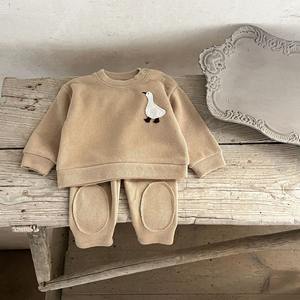 Ensemble de survêtements unisexe en coton avec broderie ours et oie pour printemps et automne pour bébés et enfants 2 pièces - Product Image 4