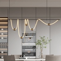 Lustre nordique moderne de concepteur pour la réception de bar de restaurant ou la maison de villa pour le département de vente