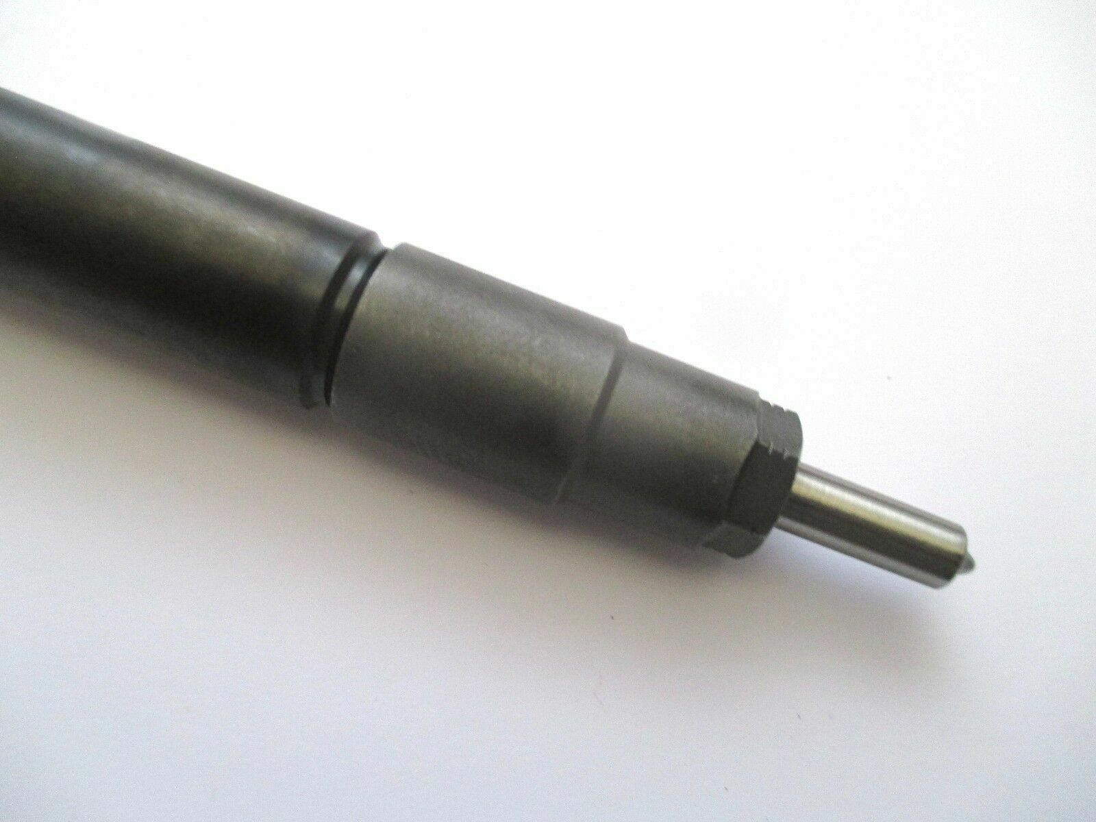 injector nozzle 23670-0R140 23670-0R190 095000-7300 injector for Toyota 1AD-FTV common rail injector 23670-0R140 23670-0R190