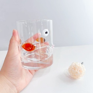 Tazza di vetro borosilicato a forma di <span class=keywords><strong>pesce</strong></span> carina con decorazione di <span class=keywords><strong>pesce</strong></span> resistente al calore per microonde e lavabile in lavastoviglie senza BPA - Product Image 4