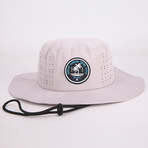Sombrero de pescador de ala ancha personalizado para hombre, gorra de Safari de cuerda, Parche de goma de alta calidad, sombrero de cubo con agujero cortado con láser y cuerda - Product Image 3