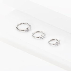 Luxuriöse 18K Vergoldete Titan-Schmuckstücke Zirkon-Creolen Daith-Knorpel-Piercing für Frauen - Product Image 3
