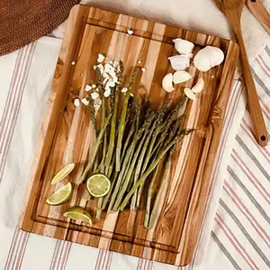 Plateau de service en bois d'<span class=keywords><strong>acacia</strong></span> massif avec rainure pour les jus, <span class=keywords><strong>planche</strong></span> à découper en bois durable et réversible - Product Image 4