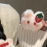 Épingle à cheveux lapin en peluche fraise cerise enrobée de sucre, pince moelleuse mignonne pour filles, idéale pour l'automne et l'hiver, garnie de coton PP, 0-10cm