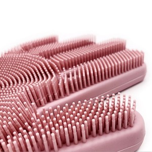 Gants de toilettage pour animaux Wen Jie, en silicone, anti-rayures, brosse de massage et de nettoyage pour chiens et chats, outil de toilettage pour l'élimination des poils. - Product Image 4