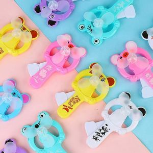 Cadeaux de fête originaux pour enfants de 8 à 12 ans - Mignons ventilateurs portatifs, jouets fantaisie, ventilateurs manuels à pression pour garçons et filles - Product Image 2