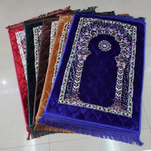 <span class=keywords><strong>Tapis</strong></span> de prière personnalisé islamique mosquée voyage pliable rembourré <span class=keywords><strong>tapis</strong></span> de prière en velours musulman turc Ramadan cadeau épais <span class=keywords><strong>tapis</strong></span> de prière - Product Image 6