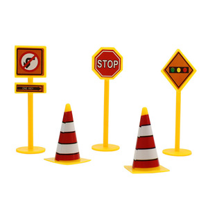 Cake Toppers Traffic Signs 5-Piece Set Plastic Reusable Birthday Party Decorations - Product Image 4