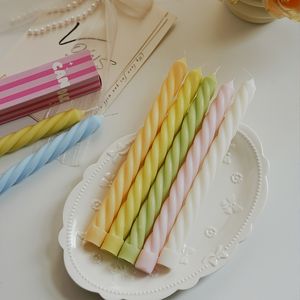 Velas Aromáticas Espiraladas Hechas a Mano al por Mayor, Velas Perfumadas de <span class=keywords><strong>Cera</strong></span> de Soja con Forma de Pilar Trenzado para Decoración del Hogar - Product Image 5