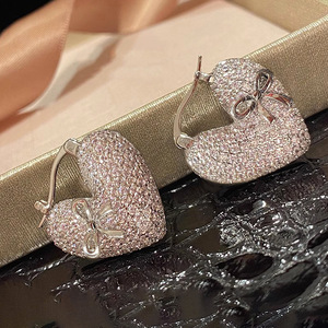 Eleganti Orecchini a Perno a Forma di Cuore e Farfalla per Donne, Gioielli di Lusso alla Moda - Product Image 4